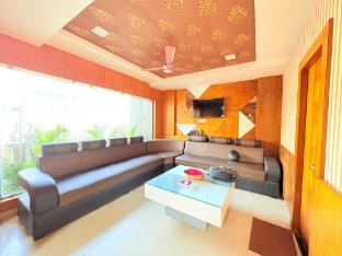 hotel d k puri