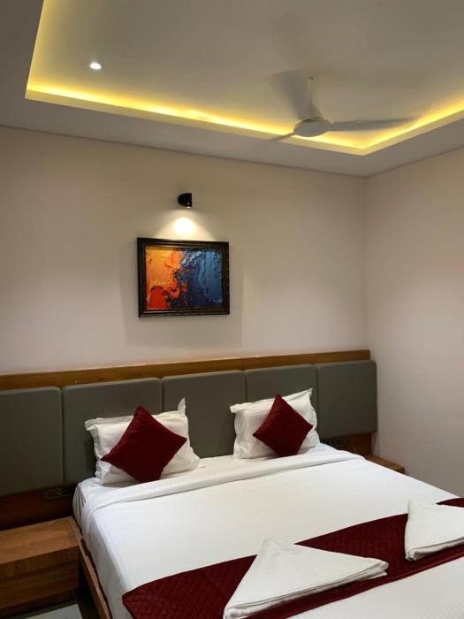 hotel emora keys 500 mtrs from madikeri fort