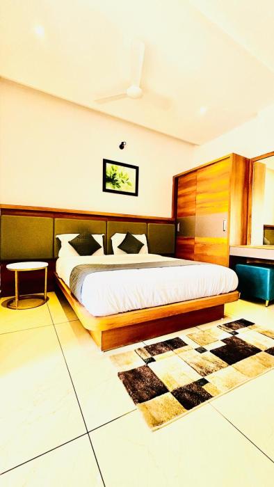 hotel emora keys 500 mtrs from madikeri fort