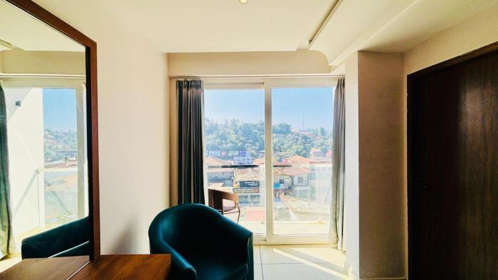 hotel emora keys 500 mtrs from madikeri fort
