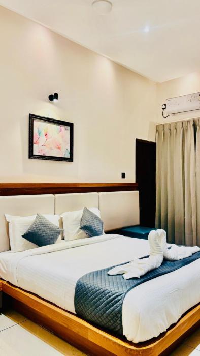 hotel emora keys 500 mtrs from madikeri fort