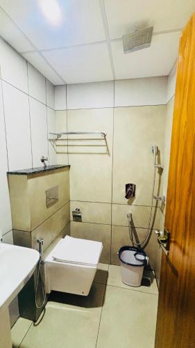 hotel emora keys 500 mtrs from madikeri fort