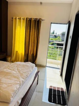 aarya lodge and restaurant khuldabad maharashtra