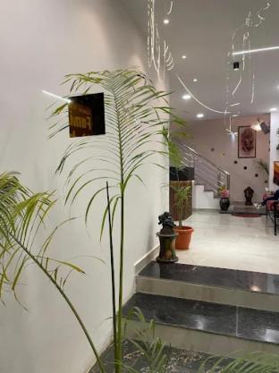 aarya lodge and restaurant khuldabad maharashtra