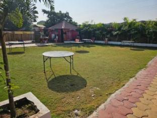 hotel srushti resort talesaman maharashtra