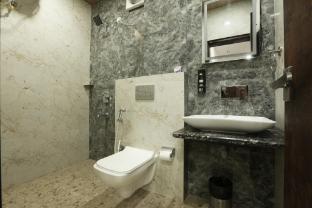 hotel royal residency