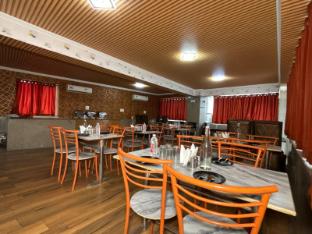 hotel royal residency