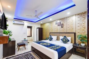hotel royal residency