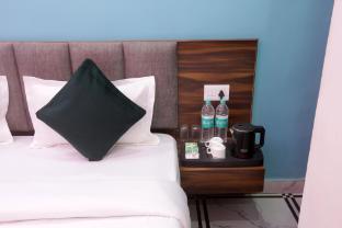 hotel royal residency