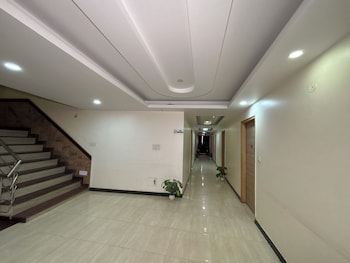 hotel royal residency