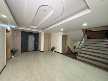 hotel royal residency