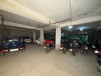 hotel royal residency