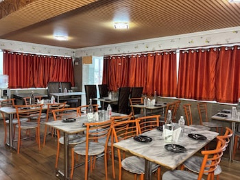 hotel royal residency