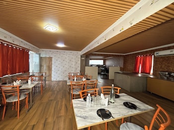 hotel royal residency