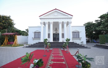 rose garden resort daulatabad fort