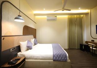 hotel avira