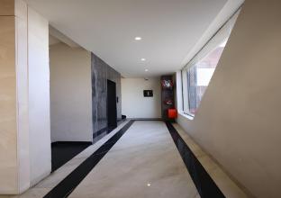 hotel avira