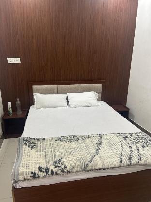 H M Homestay, Hotel And Restaurant,,2 star