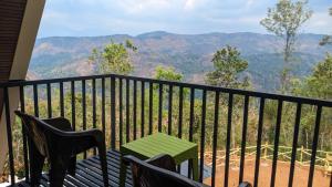 Idukki Nook,,3 star