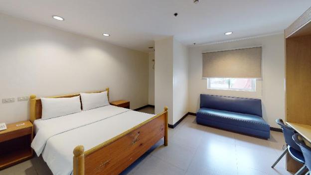 nichols airport hotel