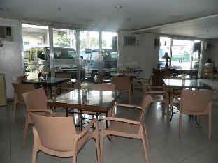 nichols airport hotel