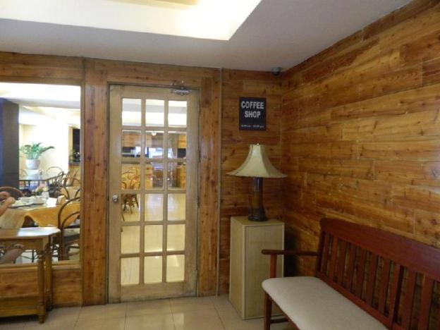 nichols airport hotel