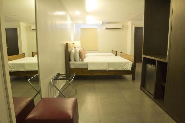 nichols airport hotel