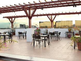 nichols airport hotel