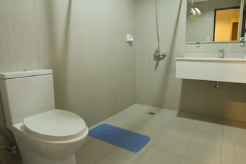 nichols airport hotel