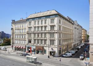 Living Hotel An Der Oper,Vienna>>Innere Stadt,4 star