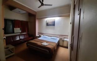 hotel neelam palace baramati maharashtra