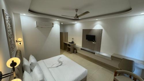 hotel ivory hills