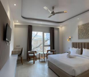 hotel ivory hills