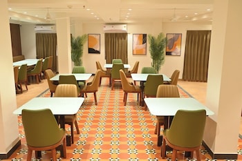 hotel camel managed by clay
