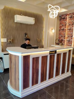 hotel h plus