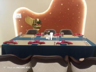 hotel h plus
