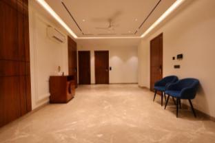 hotel ivory leaf stays
