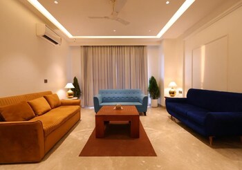 hotel ivory leaf stays