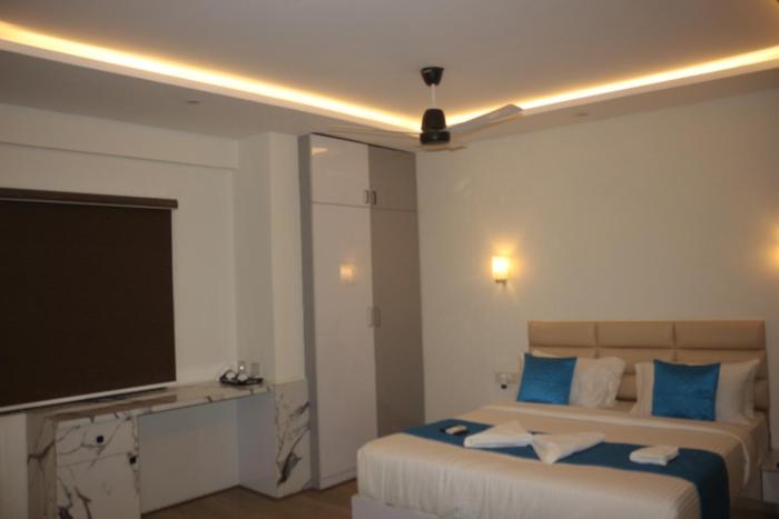 niharika heights luxury hotel