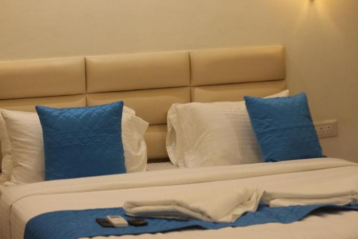 niharika heights luxury hotel