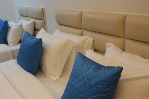 niharika heights luxury hotel