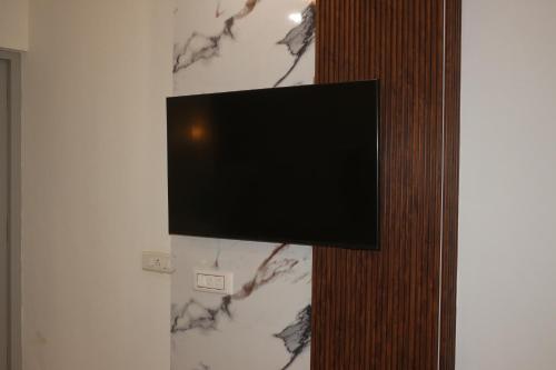 niharika heights luxury hotel