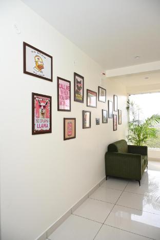 the social lounge