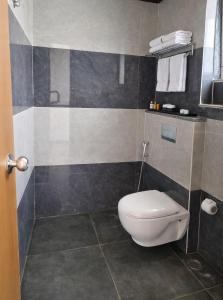 the prominence premium hotel and banquet