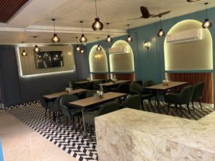 the prominence premium hotel and banquet