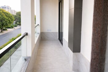 the prominence premium hotel and banquet