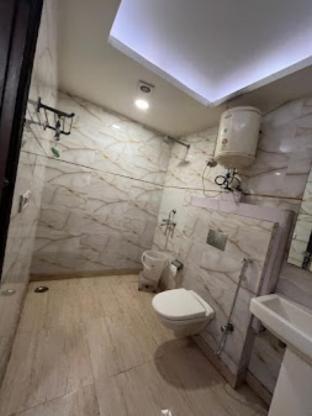 hotel seventh heaven delhi
