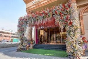 hotel seventh heaven delhi