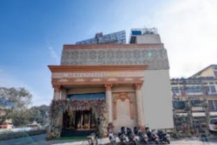hotel seventh heaven delhi