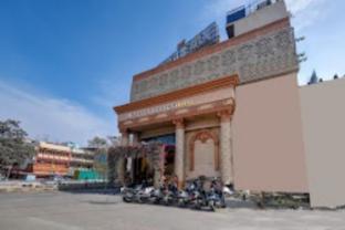 hotel seventh heaven delhi